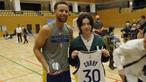 Stephen Curry dan Suga BTS. (Foto: Tangkapan Layar YouTube/ Golden State Warriors)