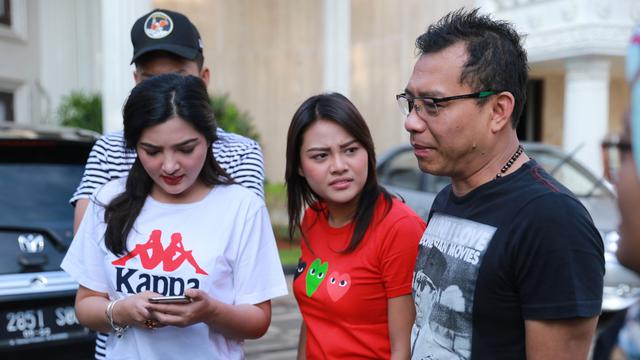 [Fimela] Keluarga Anang Hermansyah