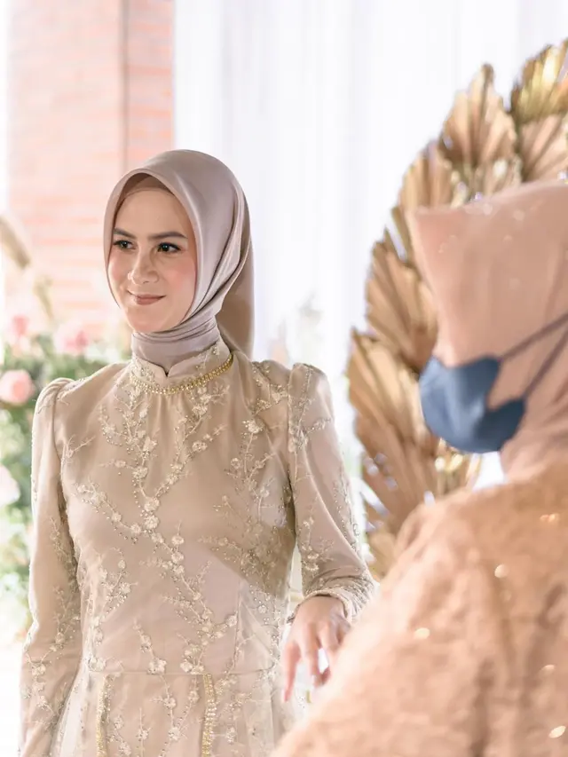 Lamaran Adi Sastro dan Lestari
