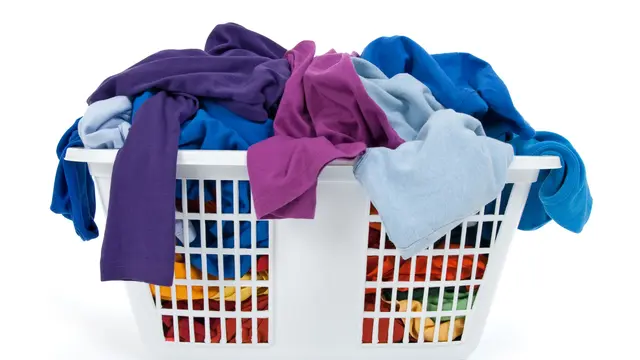 Ilustrasi pakaian berwarna