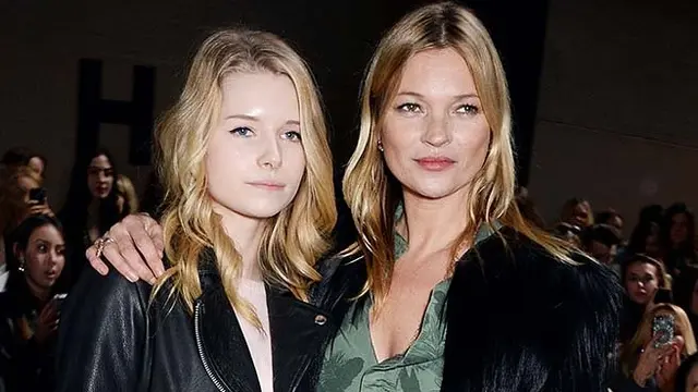 Kakak beradik model Hollywood