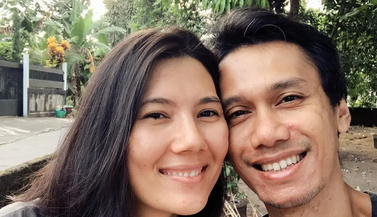 Eross S07 dan Sarah (Instagram/erosscandra)