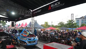 Ratusan Mobil Modifikasi Adu Keren di Solo, Ada yang Punya 21 Fitur Motorized