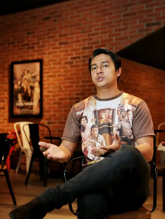 "Sebisa mungkin olahraganya di jam buka puasa, untuk menghindari batal di tengah jalan. Soalnya ada temen-teman yang memaksakan diri olahraga jam 1 siang, ketika jam 4 sore dia nggak kuat,"sambungnya. (Adrian Putra/Bintang.com)