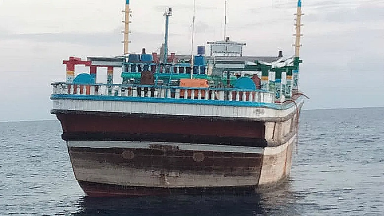 Kapal nelayan yang terdampar di Aceh (Dok. Imigrasi)