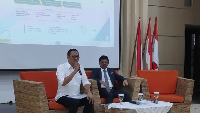 Menteri Komunikasi dan Informatika (Menkominfo) Johnny G Plate akan melakukan tindakan tegas bagi siapapun yang menyebarkan berita bohong atau hoaks soal wabah virus corona di Wuhan, China.