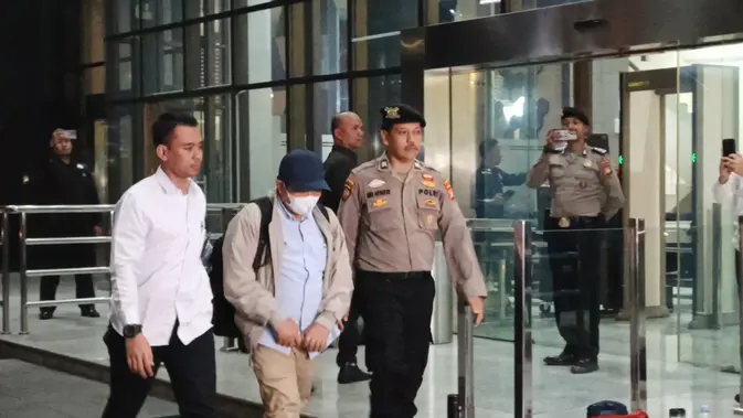 KPK Periksa 8 Orang usai OTT Bupati Lombok Barat