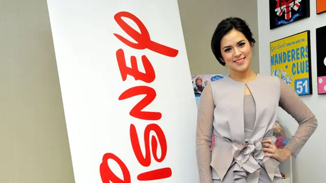 Senyum Raisa Bikin Pria Meleleh