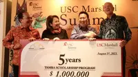 Yayasan Mochamad Thohir dan Yayasan Alumni USC Indonesia memberikan beasiswa TAMBA (Thohir-AUSCI-MBA) senilai satu juta dolar AS kepada lima orang Indonesia (dok: Ist)