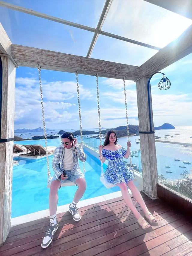 Bak Pacaran Lagi, Ini 8 Momen Felicya dan Caesar Hito Liburan Tanpa Anak