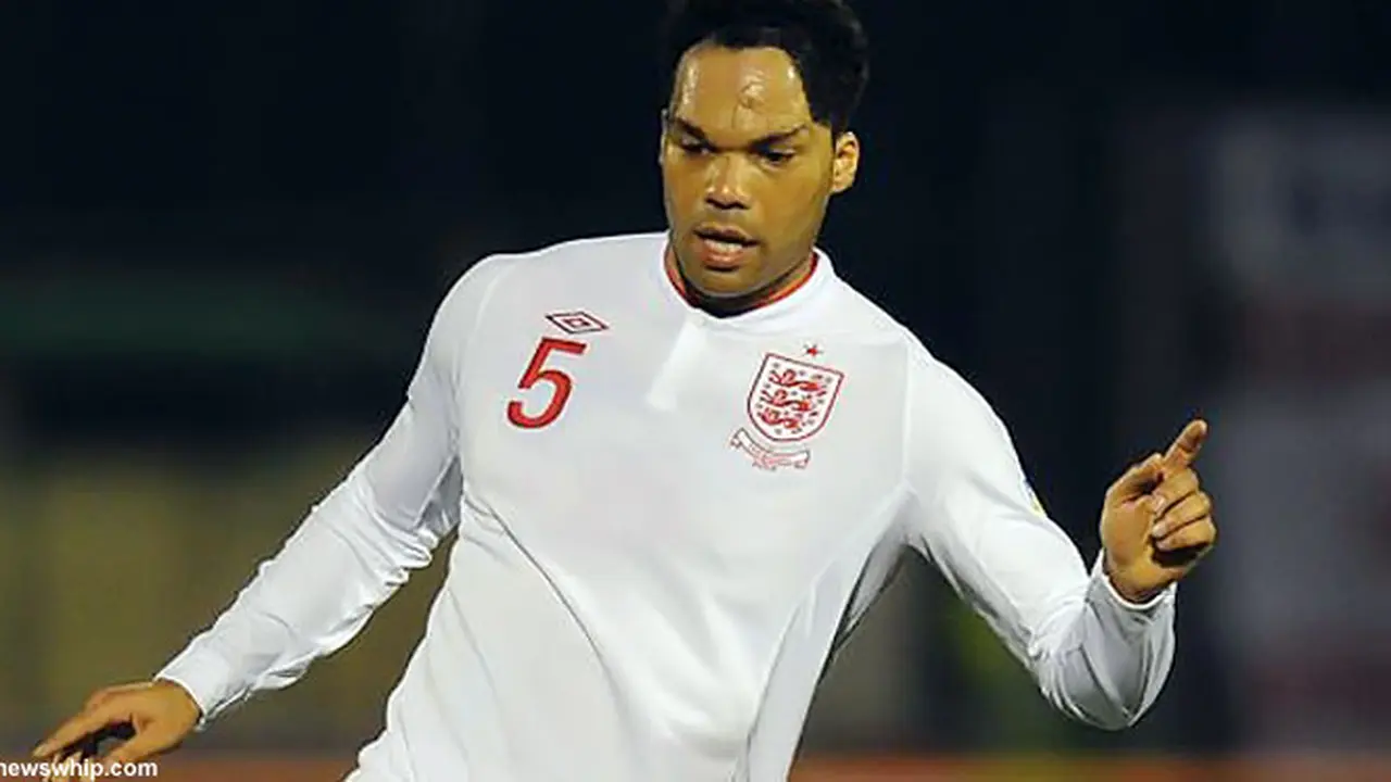 joleon_lescott_130324b.jpg