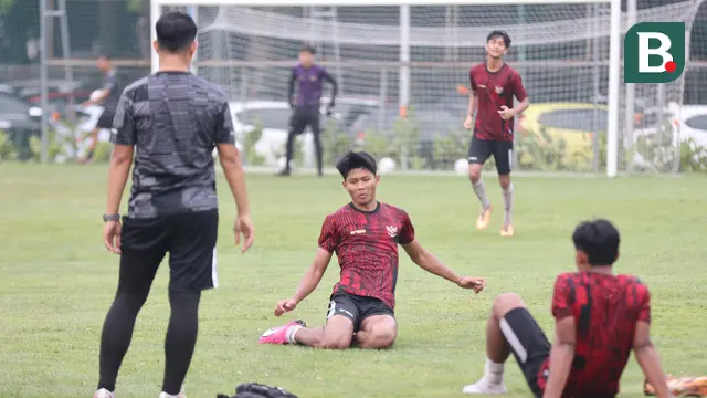 Foto: Antusiasme Skuad Timnas Indonesia U-20 saat Jalani Latihan Terakhir Jelang TC ke Como untuk Ikuti Toulon Tournament 2024 di Prancis