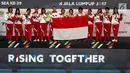 Atlet polo air putri Indonesia merayakan kemenangan usai mengalahkan atlit polo air putri Malaysia  di National Aquatic Center, Kuala Lumpur, Malaysia, Sabtu (19/8). Indonesia  meraih medali perunggu dari cabang ini. (Liputan6.com/Faizal Fanani)