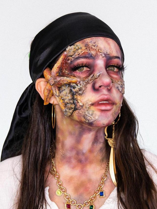 Wanita Ini Buat Ide Makeup Halloween 3D, 7 Hasilnya Curi Perhatian