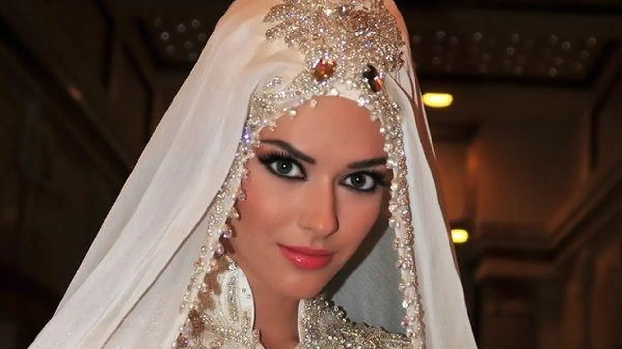 Abaya Jadi Model Baju Pernikahan Muslim Terbaru 2015