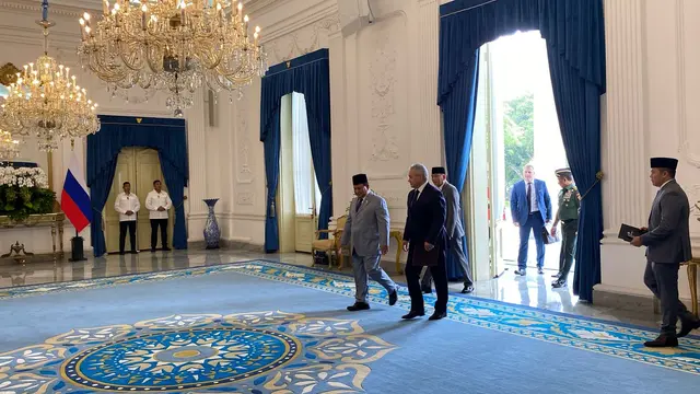 Presiden Prabowo Subianto menerima kunjungan Sekretaris Dewan Keamanan Rusia Sergei K Shoigu di Istana Merdeka, Jakarta, Selasa (25/2/2025).