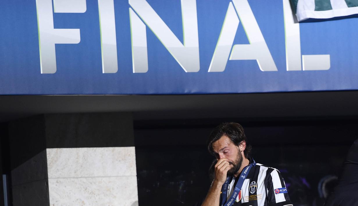 Andrea Pirlo, yang kini berusia 41 tahun, meneken kontrak sebagai pelatih Juventus dengan durasi dua tahun. Ia terikat di Turin hingga Juni 2022. (AFP/Patrik Stollarz)