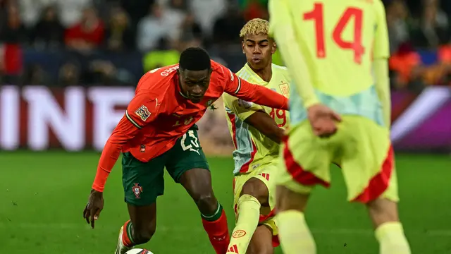 Lamine Yamal Vs  Nuno Mendes