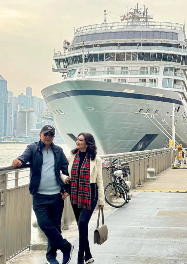 12 Tahun bersama, 9 potret kebersamaan Bella Saphira dan Agus Surya Bakti yang mesranya layaknya ABG