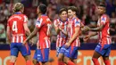 Penyerang Atletico Madrid, Julian Alvarez (kedua kanan) merayakan golnya pada pertandingan Liga Spanyol 2024/2025 melawan Valencia CF di stadion Metropolitano, Madrid pada 15 September 2024. (Pierre-Philippe MARCOU/AFP)