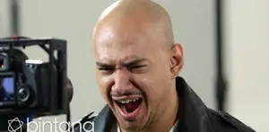 Husein terlihat semakin fokus dengan karir solonya. Saat ini ia tengah menggarap album perdananya. Disinggung tentang kabar ‘Children of Gaza’, Husein tetap memikirkan band yang dibentuknya itu, hanya saja saat ini ia memprioritaskan karir solony...