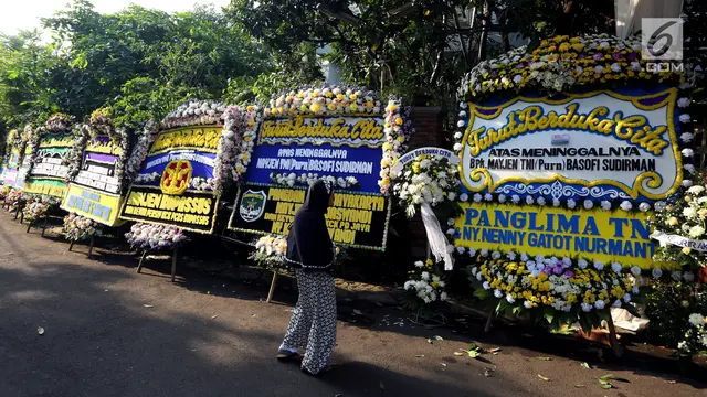 Di Usia 77 Tahun, Mantan Gubernur Jawa Timur Tutup Usia