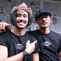 Film Filosofi Kopi kembali digarap kelanjutannya. Film garapan sutradara Angga Dwimas Sasongko itu melanjutkan dengan judul Filosofi Kopi: Ben & Jody. Film ini juga menambah dua artis baru. (Adrian Putra/Bintang.com)