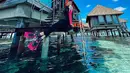 Mengenakan baju snorkeling lengkap, ia tampak begitu siap menjelajah keindahan laut Maldives. [Foto: Instagram/ Tasya Farasya]