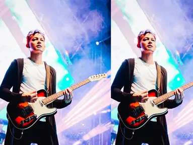 Gaya Fedi Nuril saat di atas panggung dengan gitar memang terlihat luwes. Ya, hal itu dikarenakan Fedi Nuril memang dulu seorang gitaris band Garasi. Gitar sudah menjadi alat musik favoritnya sehingga saat di atas panggung jadi gitaris, Fedi Nuril terlihat begitu menikmatinya. (Liputan6.com/IG/fedinuril)