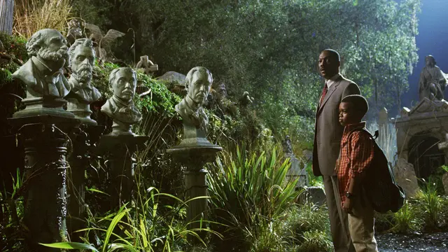Disney Buat Ulang Haunted Mansion di Tangan Sutradara Pacific Rim