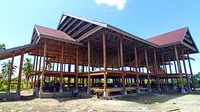 Bangunan panggung utama di Tama Budaya Buttu Ciping (Foo: Liputan6.com/Abdul Rajab Umar)