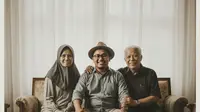 Cara Membuat Foto Bersama Orang Tua yang Sudah Meninggal dengan Gemini AI