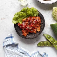 Ilustrasi nugget geprek/copyrightshutterstock/dwie dwek