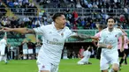 AC Milan meraih kemenangan 2-1 atas Palermo dalam laga pekan ke-12 Serie A yang berlangsung di Stadion Renzo Barbera, Minggu (6/11/2016). Gianluca Lapadula mencetak gol penentu kemenangan AC Milan. (AFP)