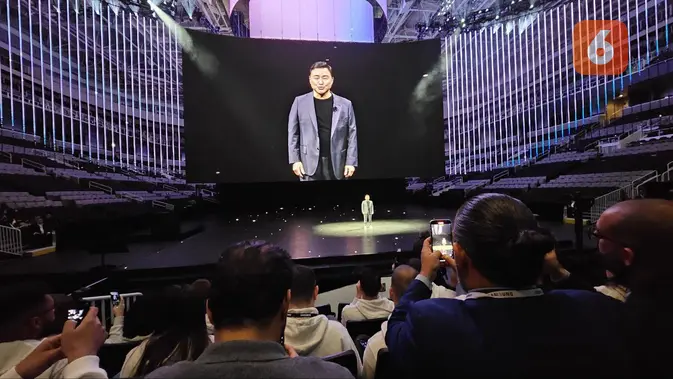 <p>President and Head of Mobile eXperience (MX) Business Samsung Electronics, TM Roh, saat peluncuran Samsung Galaxy S24 Series di SAP Center, di San Jose, California. Liputan6.com/Yuslianson</p>