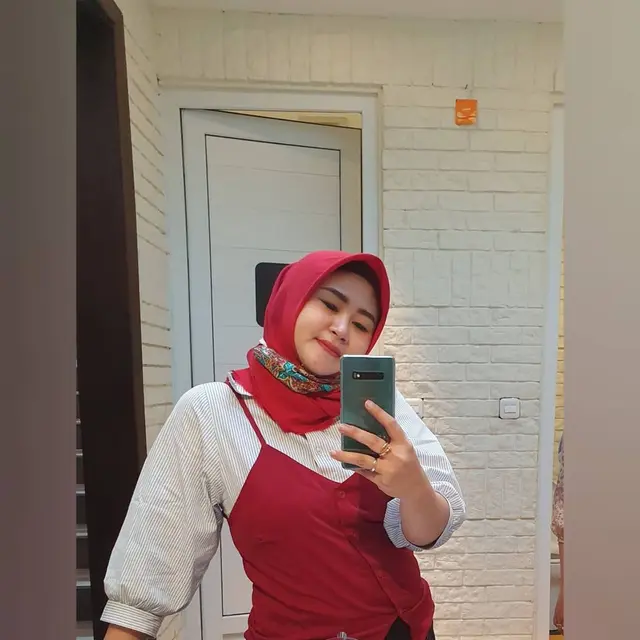 Potret Shelvie Hana Wijaya Istri Daus Mini. (Sumber: Instagram/firdaushelvie91)