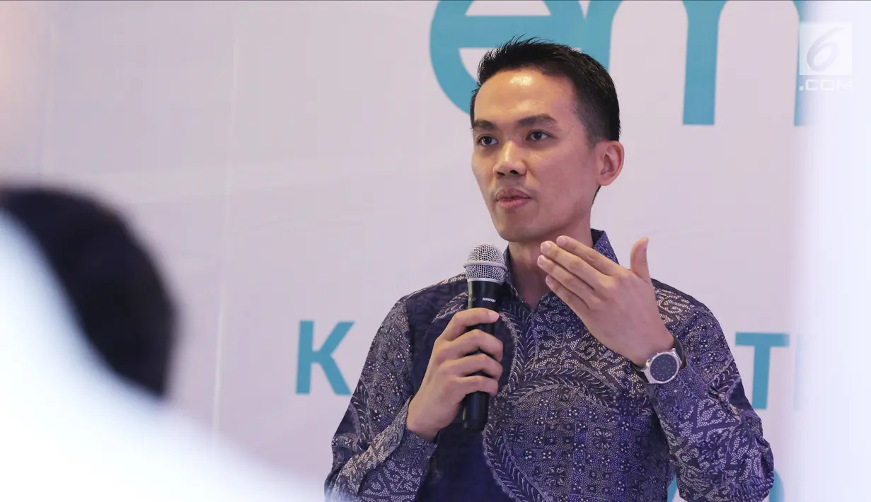 Direktur Utama PT Elang Medika Corpora (EMC) Andya Daniswara memberikan sambutan saat soft launching RS EMC di Sentul, Bogor, Jawa Barat, Sabtu (21/4). PT EMC meresmikan nama dan logo RS EMC. (Liputan6.com/Herman Zakharia)