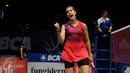 Ekspresi pebulutangkis tunggal puteri Spanyol, Carolina Marin saat meraih poin pada laga melawan Hera Desi (Indonesia) di BCA Indonesia Open 2016, Istora Senayan Jakarta, (31/5). Carolina Marin menang dua set langsung. (Liputan6.com/Helmi Fithriansyah)
