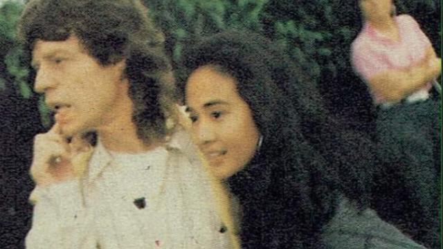 7 Potret Lawas Ria Irawan, Cantik Sedari Kecil