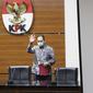 Wakil Ketua KPK Ali Ghufron saat menyampaikan keterangan terkait penetapan tersangka Kepala KPP Pratama Bantaeng Wawan Ridwan di Gedung KPK, Jakarta, Kamis (11/11/2021). KPK menetapkan Wawan Ridwan sebagai tersangka dugaan korupsi perpajakan di Dirjen Pajak Kemenkeu. (Liputan6.com/Faizal Fanani)
