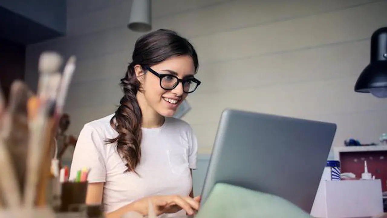 Wanita masa kini banyak yang lajang/copyright Pexels.com