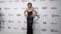 Gaun Nyentrik Lisa Rinna yang Terbuat dari 5 Kg Rambut Manusia Asli di Pesta Oscar 2026