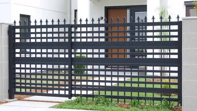 12 Model Pagar Besi Hollow Terbaru 2025: Desain Modern untuk Rumah Minimalis