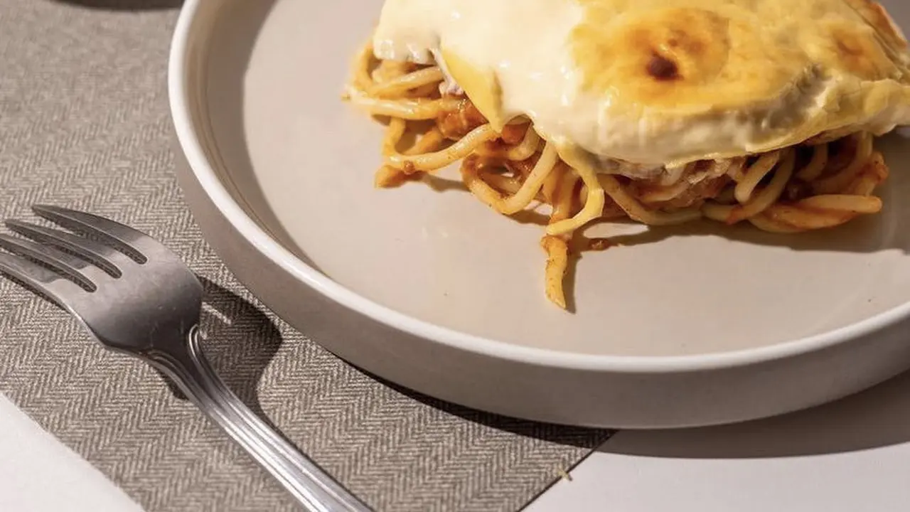 Merasakan Bruule Spaghetti Secara Dine In