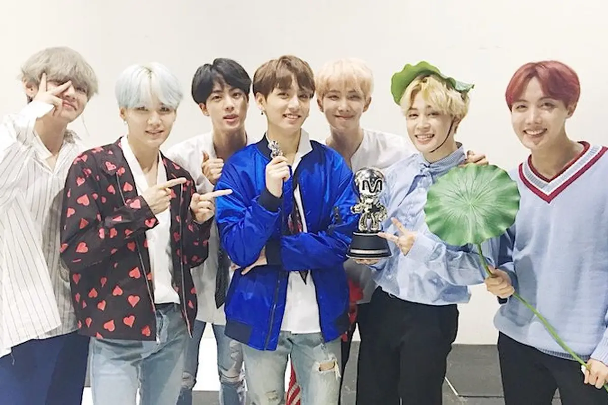 [Bintang] Kabar Bahagia, BTS Akan Comeback dengan Album Love Yourself: Tear