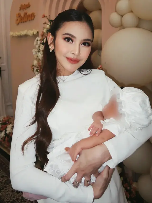 6 Potret Akikah Selina Anak Mahalini & Rizky Febian: