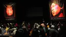 Poster almarhum Didi Petet terpampang di dalam Teater Luwes Institut Kesenian Jakarta, Cikini, Selasa (23/6/2015). Memperingati 40 hari kepergiannya, IKJ menggelar acara bertema 'Wajah Rinduku'. (Liputan6.com/Faisal R Syam)
