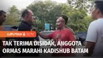 Kepala Dinas Perhubungan Kota Batam, Kepulauan Riau dimarahi oleh seorang anggota ormas saat mengecek wilayah bebas parkir di salah satu wilayah Sekupang. Pria ini mengaku menyetor uang kepada pihak Kepolisian dan Pemerintah Kota Batam.