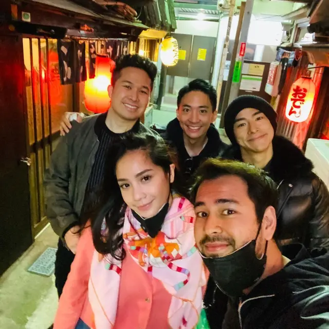 Momen Raffi Ahmad dan Nagita Slavina saat di Tokyo, Jepang