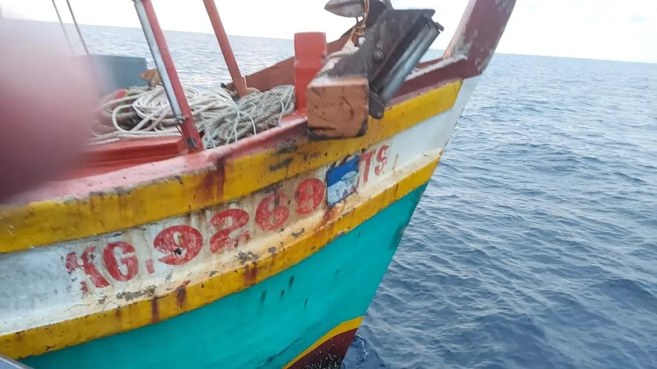 Kementerian Kelautan dan Perikanan kembali meringkus dua Kapal Ikan Asing (KIA) yang melakukan aktifitas illegal fishing di perairan Indonesia.